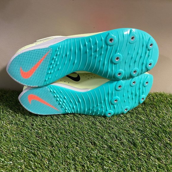Athletic_Shoes